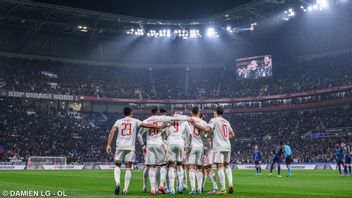 Lyon Lolos Perempat Final Liga Europa, Peter Bosz: Hal Hebat Masih Menanti Kami