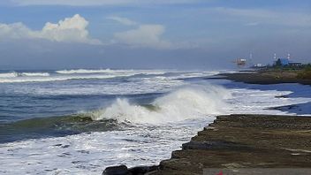 南朗西爪哇，中爪哇和日惹的波浪高度可能为4-6米，游客和居民请保持警惕