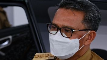 Le Gouverneur De Sulawesi Sud Nurdin Abdullah Se Fait Arrêter Par KPK Au Milieu De La Nuit