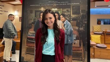 mana Rawles sur le rôle d'Amanda Rawles dans le film Si vous ne vous épousez pas le père de la famille d'Amanda Rawles sur le rôle d'une femme d'aumône