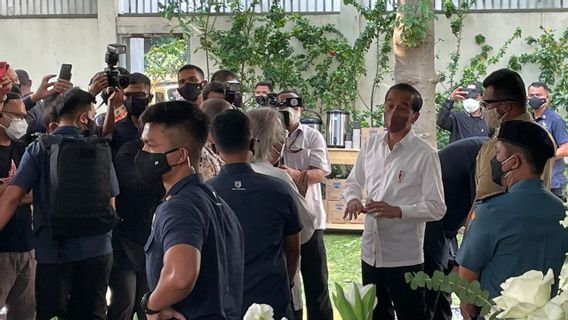 Jokowi's 14-Minute Moment To Visit Sabam Sirait