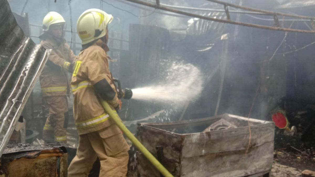 3 Witnesses Examined By Police Regarding Convection Fire Kills 4 People In Cakung