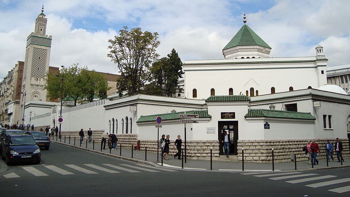 76 Mosques Threatened With Closure Over Operation France Calles War On Extremism