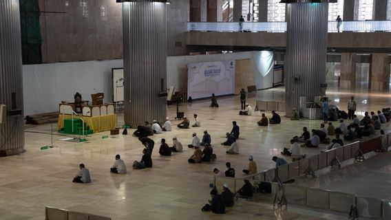 Pemkot Bekasi yang <i>Anti Mainstream,</i> Persilakan Warga Salat Idulfitri Berjamaah