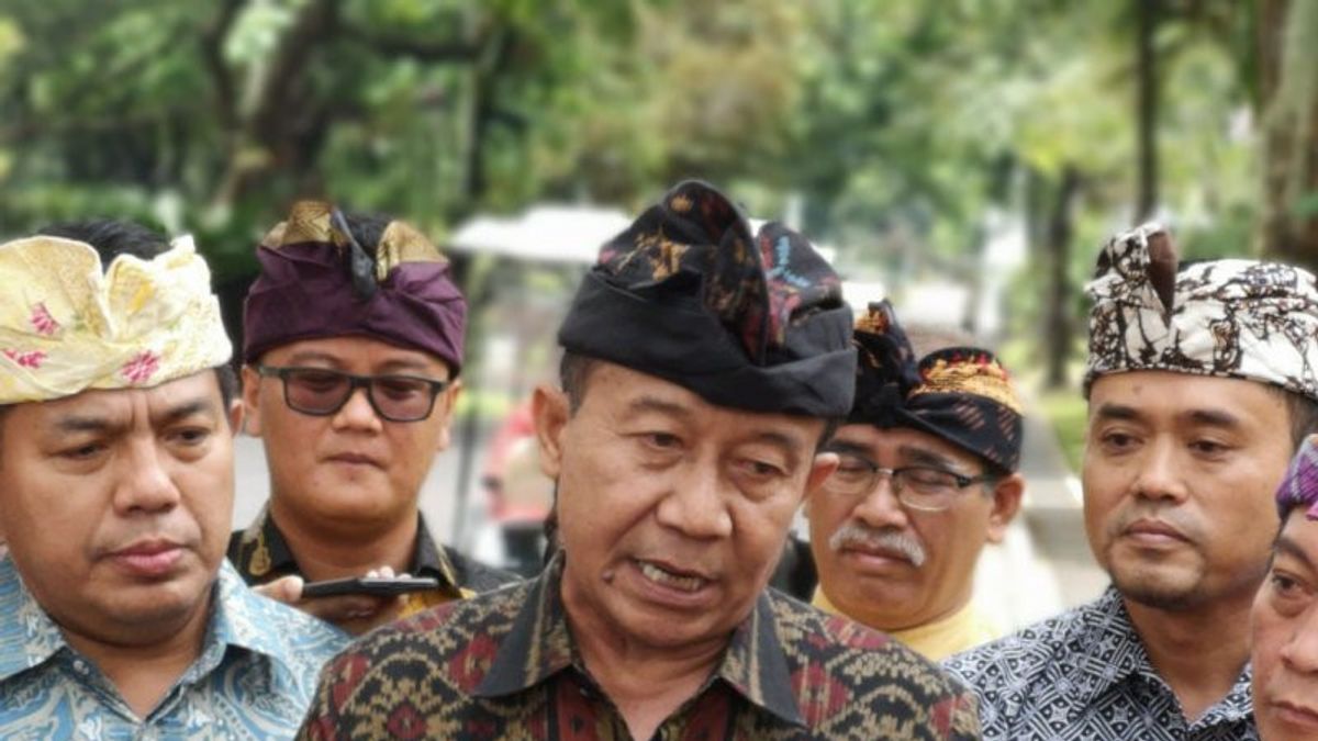 Conférencier à Jakarta Présente Ses Excuses Aux Hindous Pour Abus Religieux Présumés