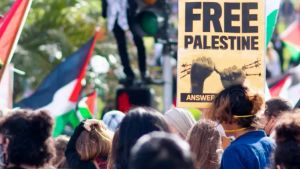 Warga Tel Aviv Demo Tuntut Gencatan Senjata di Gaza Jelang Rapat Kabinet Keamanan Israel Malam Ini