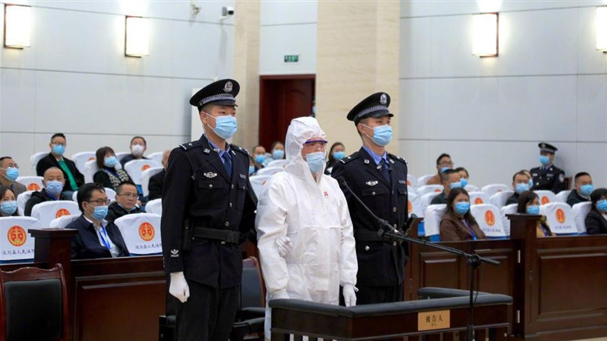 حرق الزوجة السابقة بسبب محتوى البث المباشر Medsos ، حكم على رجل صيني يدعى تانغ لو بالإعدام