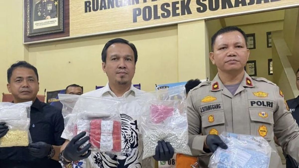 Polda Riau Sita 5.055 pilules d’ecstasy d’un ami d’étudiant MP accidentant un motocycliste