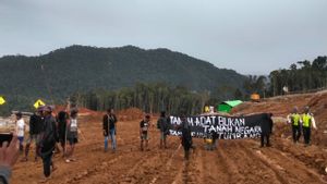 Warga Halmahera Timur Bersuara Bela Tanah Adat yang Rusak Akibat Pertambangan Nikel