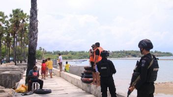 Routine Patrols At Tourist Locations During Eid Holidays, NTT Brimob Hopes It Can Provide A Feeling Of Security And Comfort For Tourists