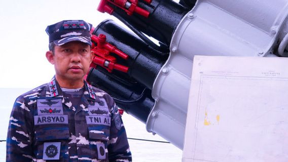 5 KRI dan 1 Pesawat Jaga 24 Jam Laut Natuna Utara