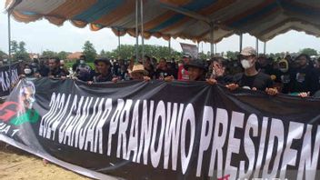 Declaration Of Support Unveils Poster '2024 Ganjar Pranowo Prisden,' Indramayu Farmers Believe Ganjar Is Suitable To Replace Jokowi