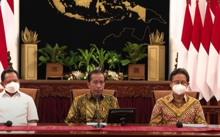 Pencabutan PPKM Sinyal Positif Bagi Kebangkitan Ekonomi Nasional, Pemerintah Tetap Perlu Antisipasi Lonjakan Kasus COVID-19