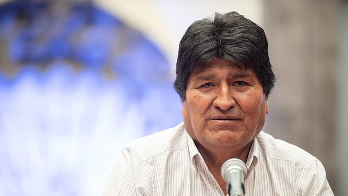埃沃·莫拉莱斯(Evo Morales)在2006年1月22日的今天纪念中就任玻利维亚总统