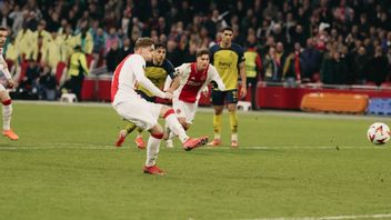 Dramatis, Penalti di Extra Time Loloskan Ajax di Liga Europa