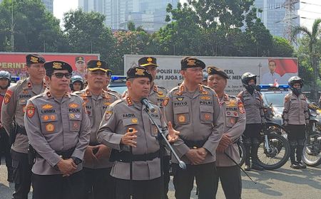 Kabaharkam Sebut Kabar Soal Polisi Bantu Pasang Baliho PSI Belum Terkonfirmasi