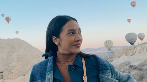 7 Sweet Portraits Of Anya Geraldine Vacation To Cappadocia, Warganet: Mas Aris Why Not Invited