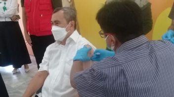 Get Booster Vaccine, Riau Governor Syamsuar: According To President Jokowi's Instructions