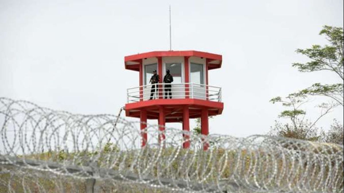 受刑者は携帯電話を持っている、ルブクバソン刑務所大規模な襲撃