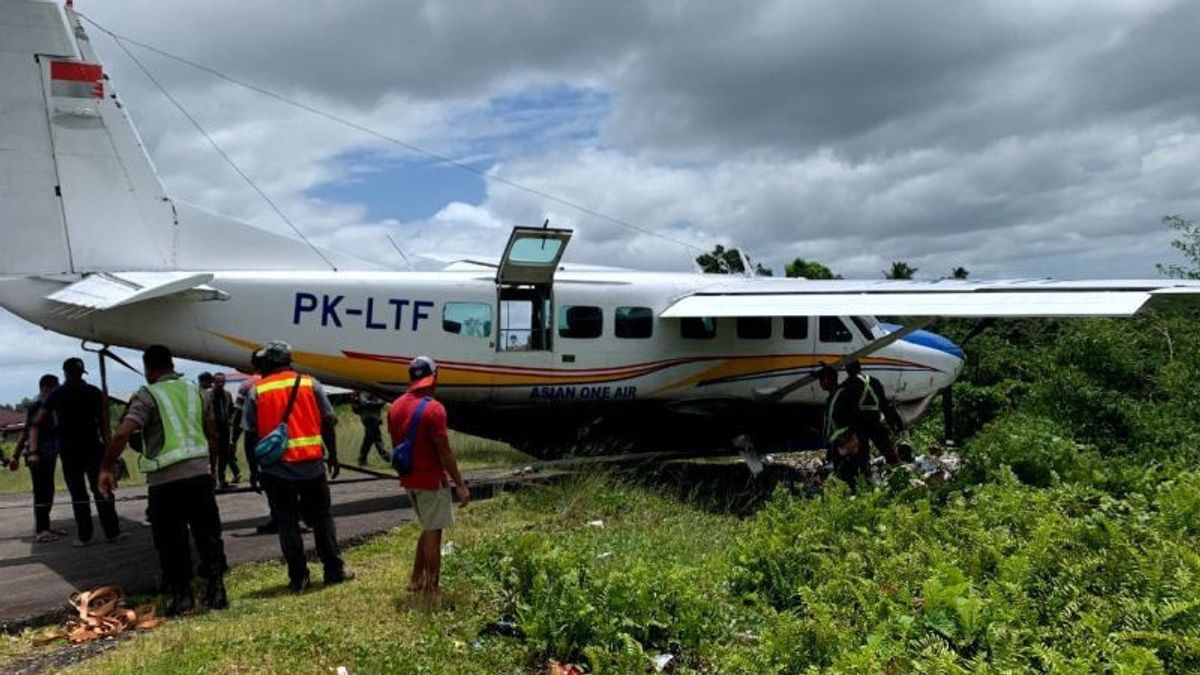 Asian One Plane Crashes When Off Landas At Kenyam Nduga Airport