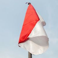 Viral Ibu-ibu Gunting Bendera Merah Putih di Sumedang, 3 Orang Diperiksa Intensif