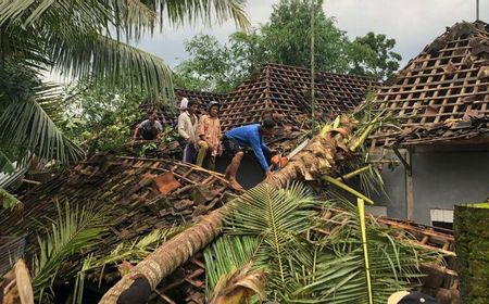 Puluhan Rumah di Imogiri Bantul Rusak Diterjang Puting Beliung