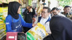 Mendag Budi Pastikan Pasokan Bapok di Jawa Timur Aman-Harga Stabil