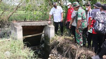 Banjir di  Medan Marelan, Wali Kota Bobby Nasution Normalisasi Parit AMD