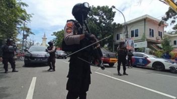 Densus 88 Tuer Un Terroriste Soupçonné De Machette à Makassar