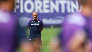 Ini Kata Vincenzo Italiano Usai Fiorentina Gagal Manfaatkan Keuntungan Main di Artemio Franchi