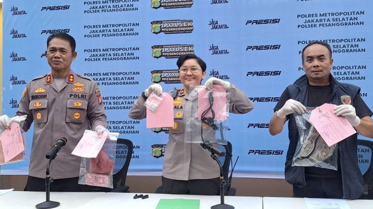 Penyebar QR Code Judi Online di Jaksel Ditangkap