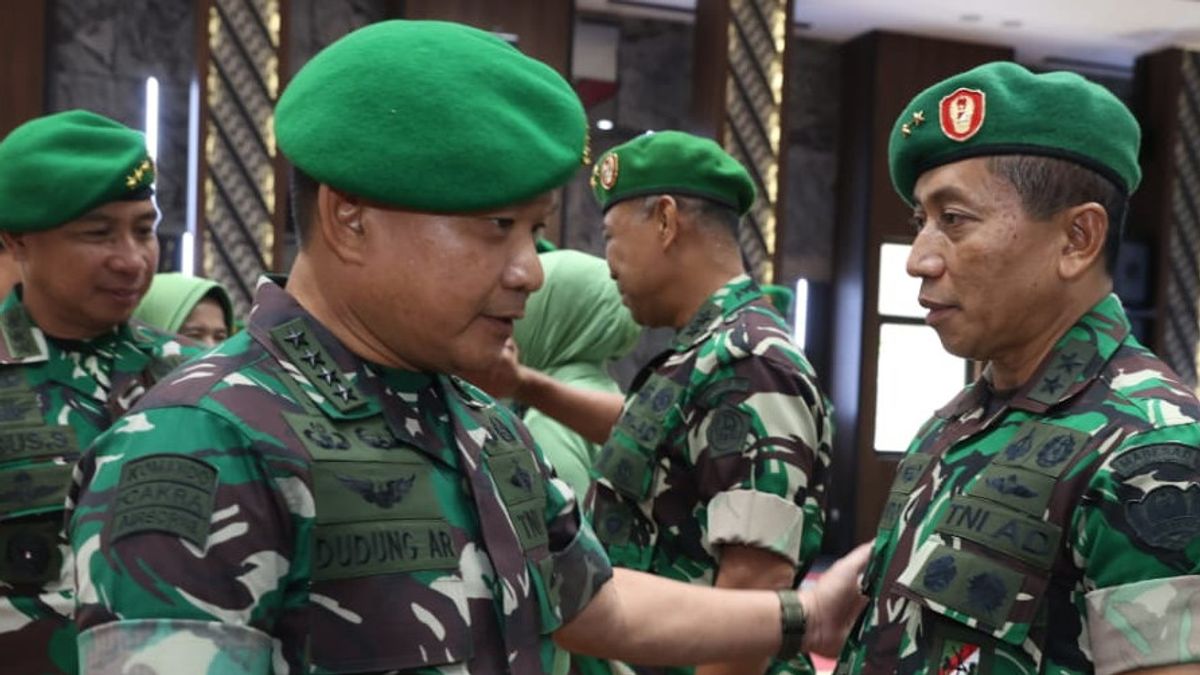 KSADドゥドゥン、TNI司令官アンディカ将軍とうまくいかないことを否定:気をつけろ、何人かは別れようとする