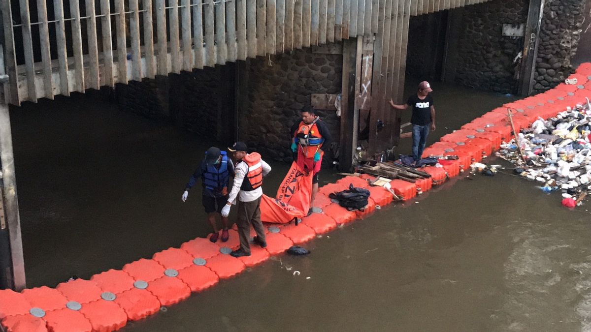 Mayat Remaja Ditemukan Tewas di Pintu Air Manggarai, Tim SAR: Korban Tenggelam