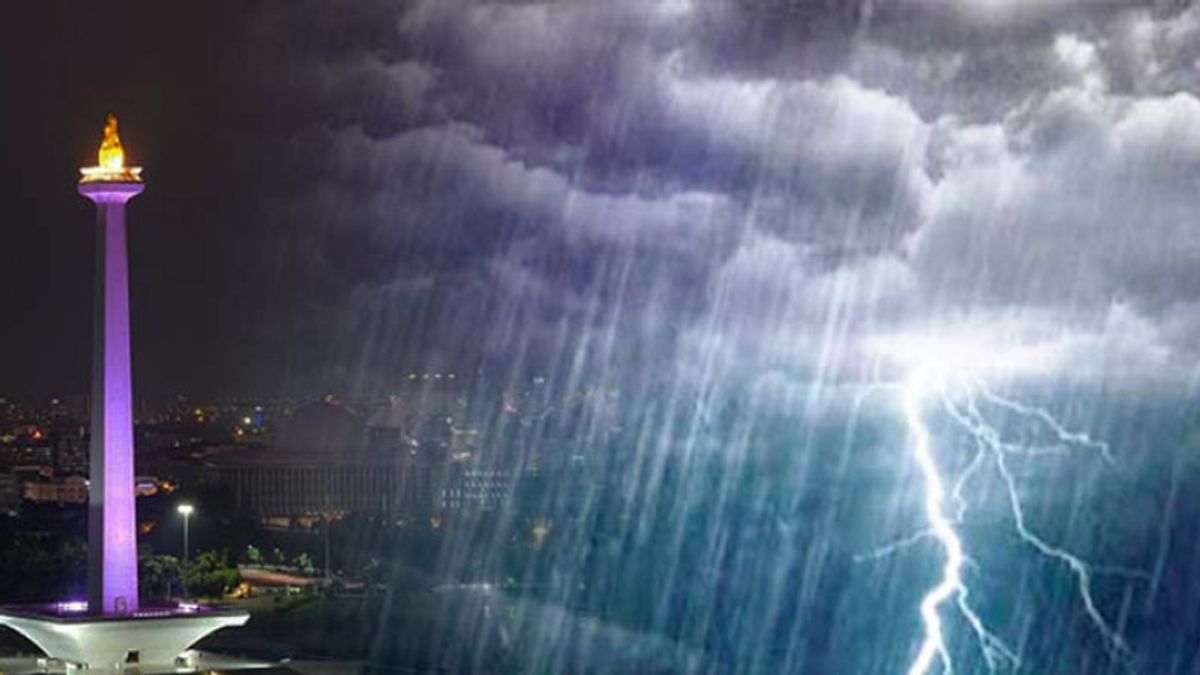Prakiraan Cuaca BMKG: Sejumlah Wilayah Jakarta Berpotensi Hujan Disertai Petir Jelang Malam