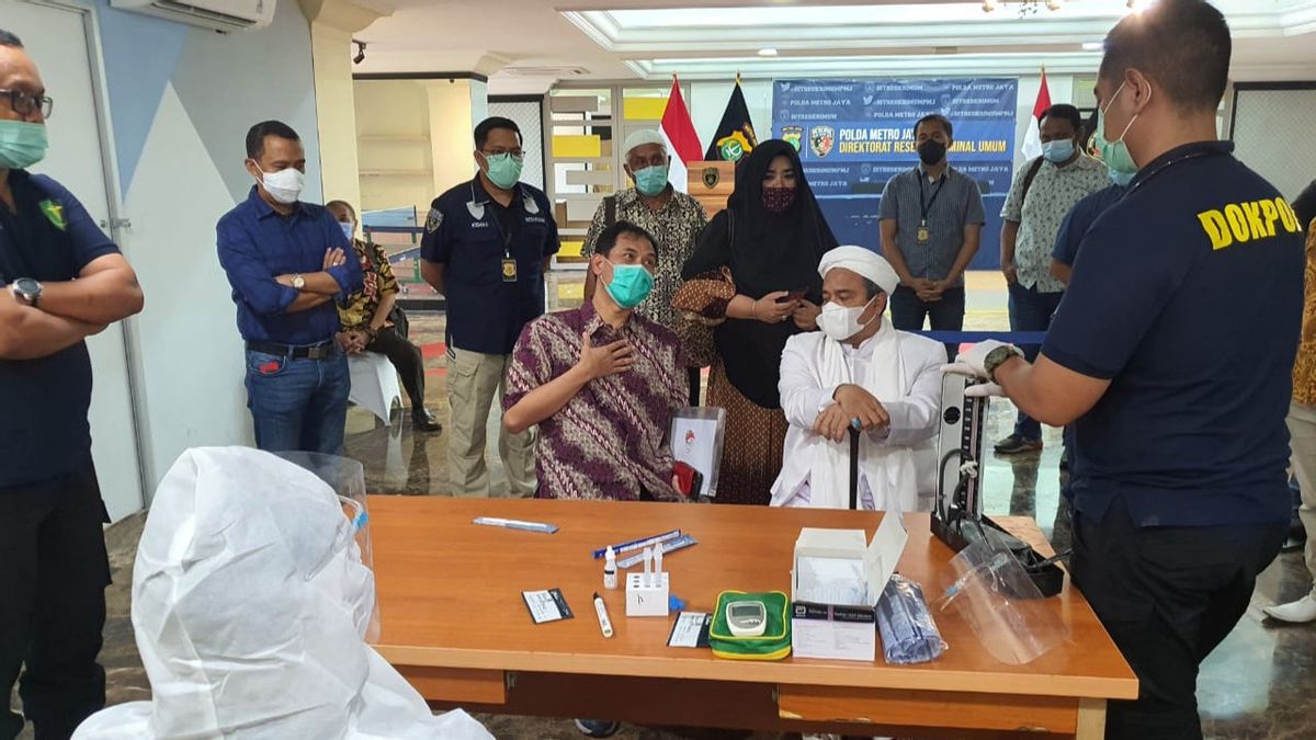 Rizieq On A Swab Test Before Being Examined By The Police, The Result Is Negative