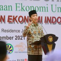 Panjang Lebar Penjelasan Jokowi untuk Respons Kritikan Anwar Abbas di Kongres MUI