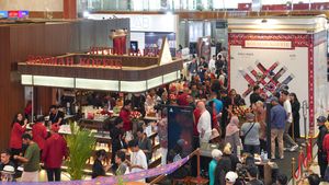 Hadirkan Musik Adat Toba hingga Berikan Beasiswa, Roemah Koffie Sukses Tampil di WOC Hari ke-2