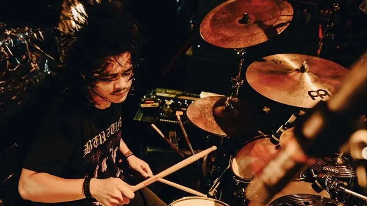 Pandangan Drumer Burgerkill SoalPandangan Drumer Burgerkill Soal  