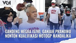 VIDEO: Gandeng Mesra Istri, Ganjar Pranowo Nonton Kualifikasi MotoGP Mandalika