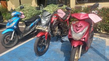 Before The Motorbike Was Stolen, Two Members Of The TNI Kodam Jaya Were Asked For Cigarettes By The Perpetrators