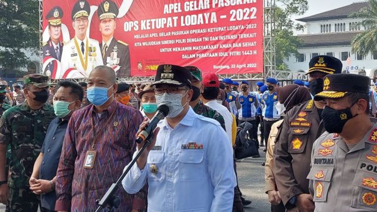 Cegah Penumpukan Kendaraan di <i>Rest Area</i> Tol, Ridwan Kamil Imbau Pemudik Bawa Bekal Makanan