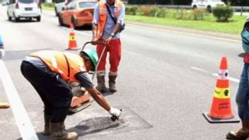 Cipali Toll Manager Sisir Jalan Berlubang