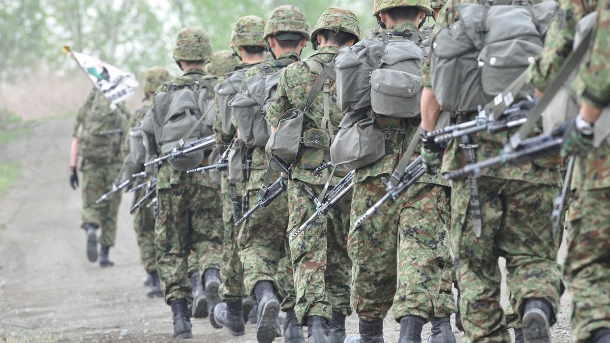 Anggotanya Acungkan Jari Tengah ke Wartawan, Militer Jepang Hentikan Latihan