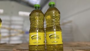 Harga Minyakita Lampaui HET di 413 Daerah, Tertinggi Capai Rp50.000 per Liter