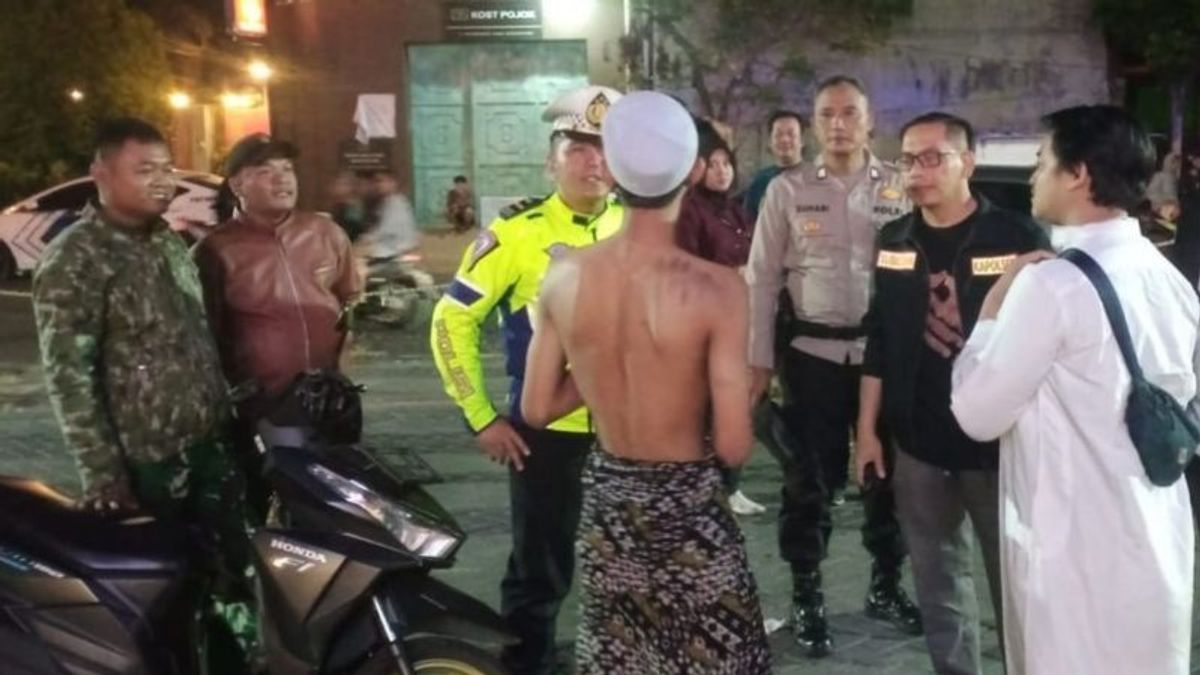 200 Youths Like Cosplay Come To Restaurants In Kudus Disbanded, Police: In A Strange Costume