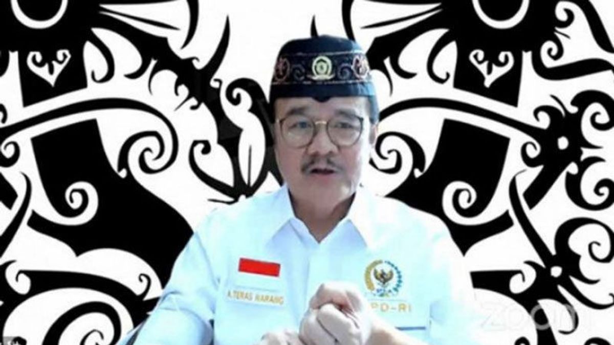 Teras Narang要求人们冷静并遵守Edy Mulyadi的态度法则，据称是Hina Kalimantan