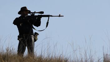 Se Souvenir! Les Propriétaires D'armes à Feu Doivent Utiliser Des Permis Spéciaux Conformément Aux Règles