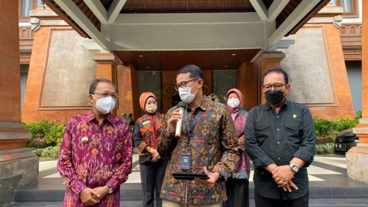 Menparekraf Sandiaga Uno Bahas Pemulihan Pariwisata Bali dengan Gubernur Koster 
