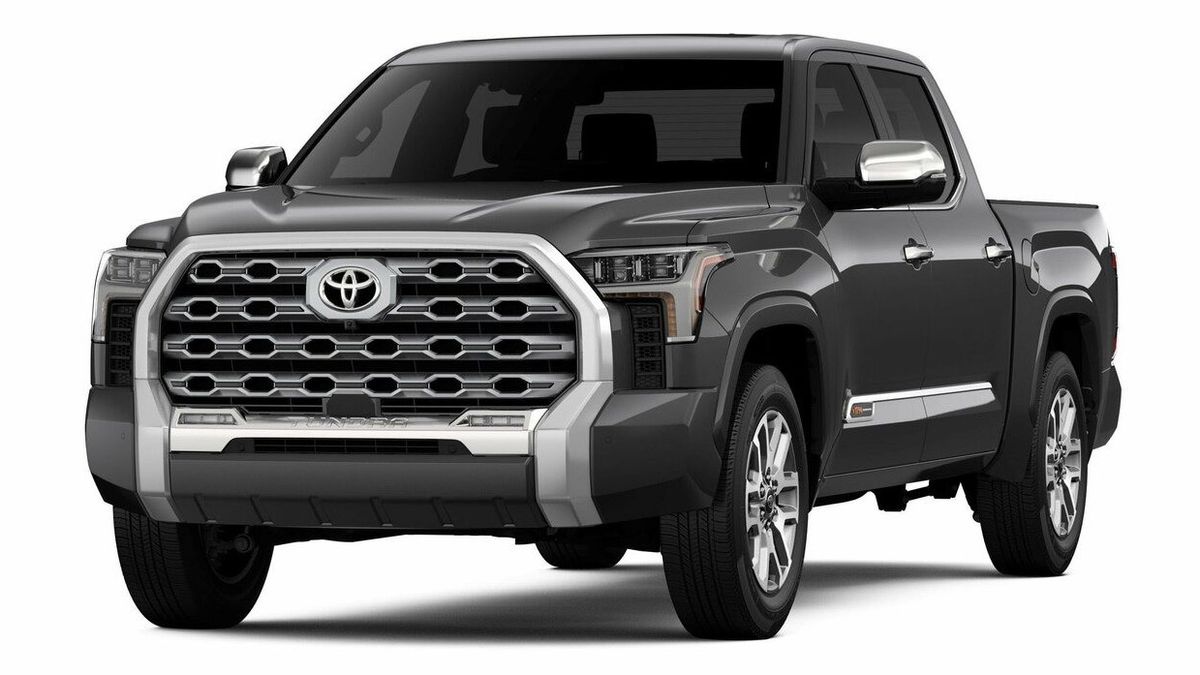 Toyota Starts Selling US-Made Cars in Tokyo