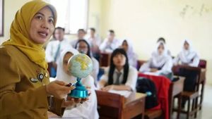 Government is Considered to Want to Release Responsibility for Honorer Teachers